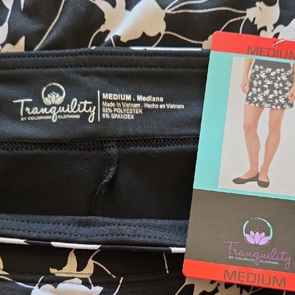 Tranquility Black and White Mini Skater Skirt.  F - Picture 5 of 5